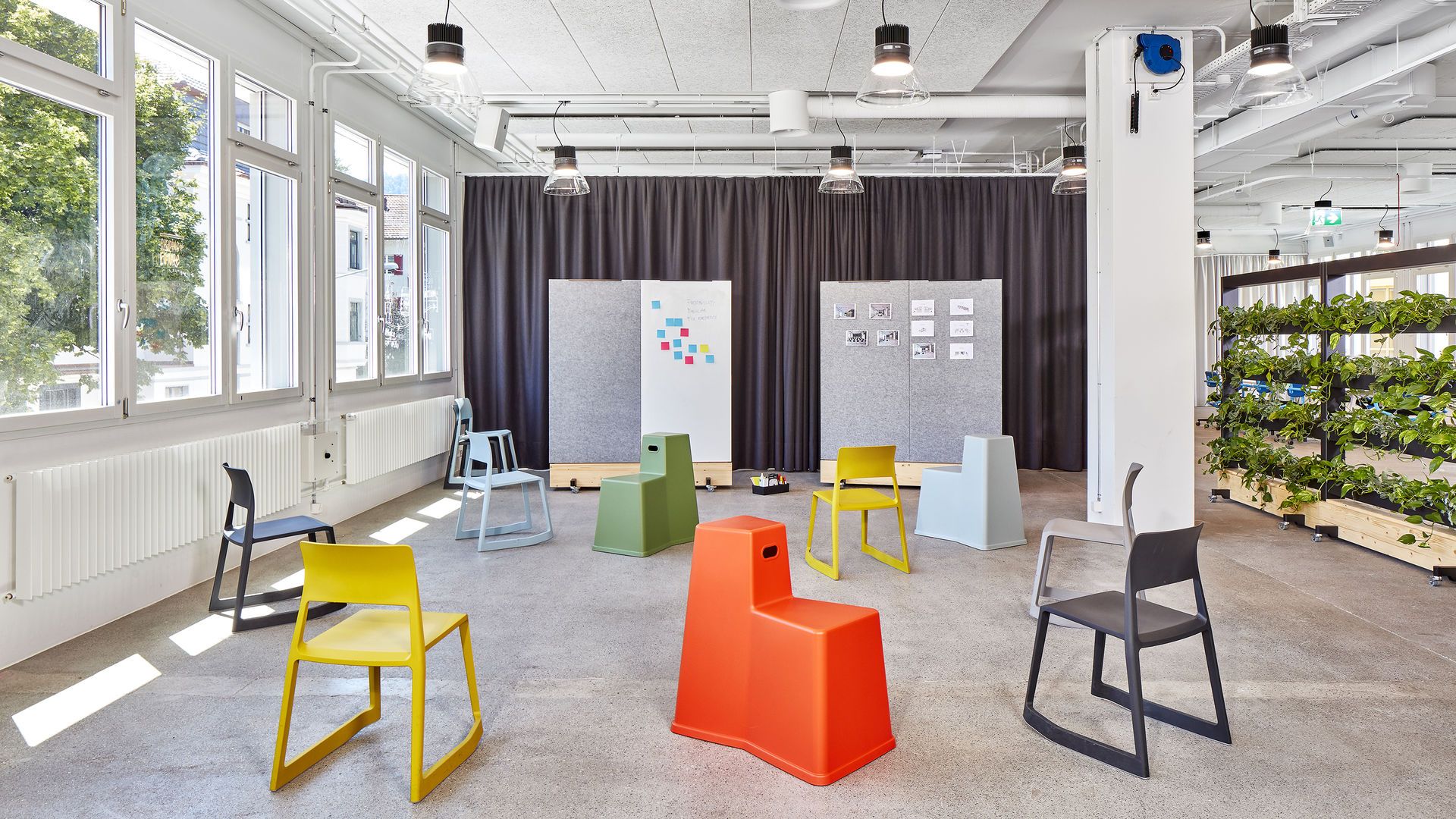 华体会体育官方在线官网 - 坐具|吧椅/凳子|办公家具|华体会体育官方在线官网家具|Stool-Tool